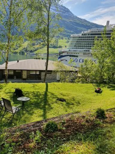 Moderne Panoramaleilighet 3-Roms I Olden Exterior foto
